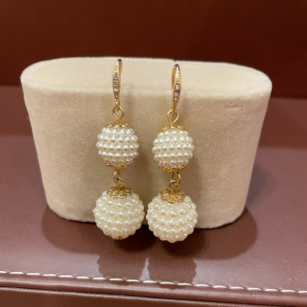 Costume pearl and gold tone drop earrings